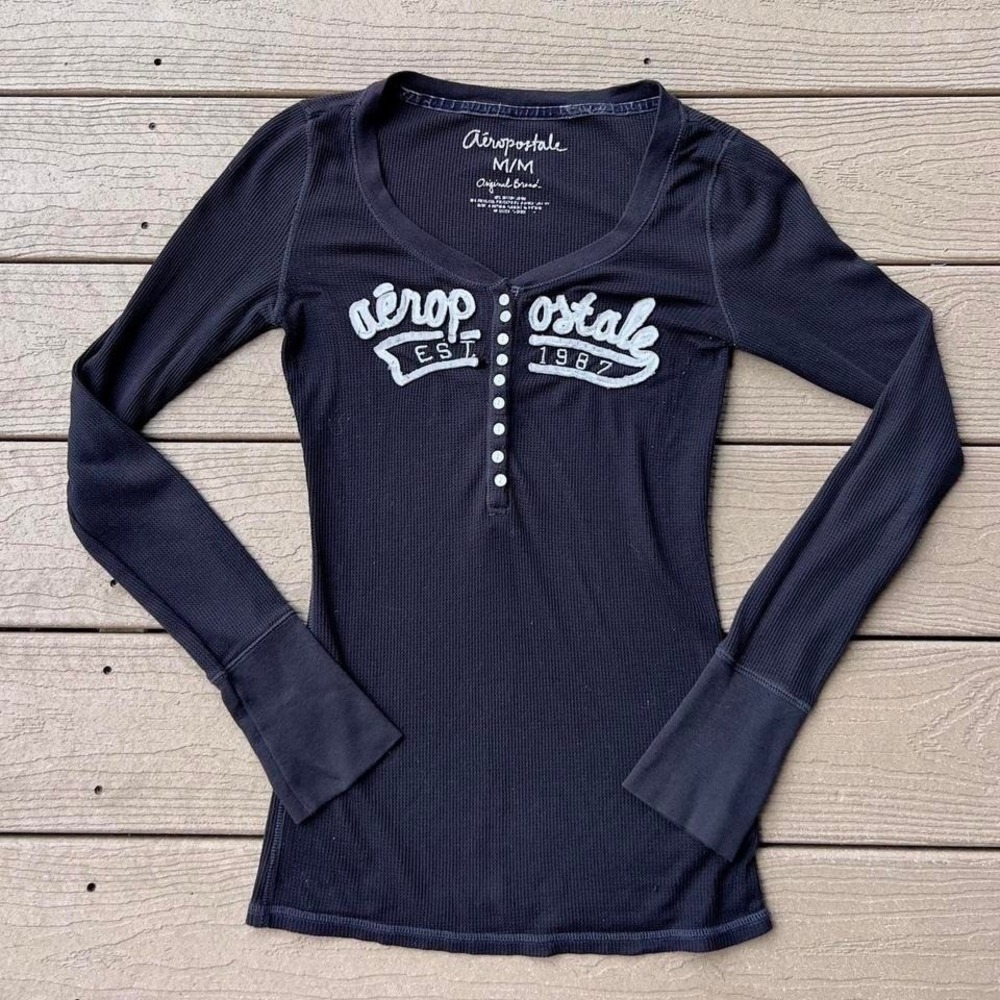Vintage Y2K Aeropostale Black Henley Top Size Medium Fitted Goth Grunge